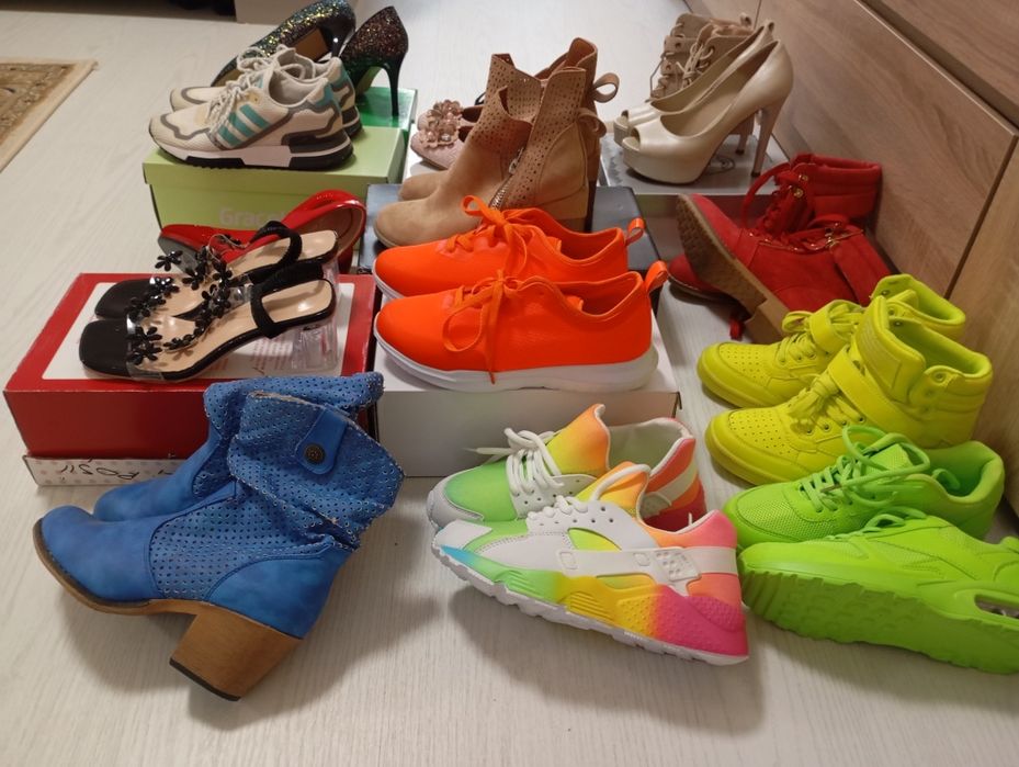 Adidași, pantofi, ghete damă