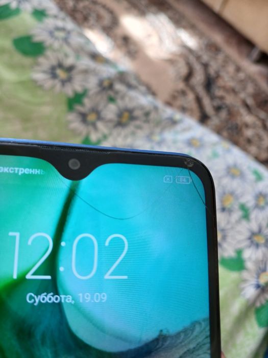 Продам телефон редми а8