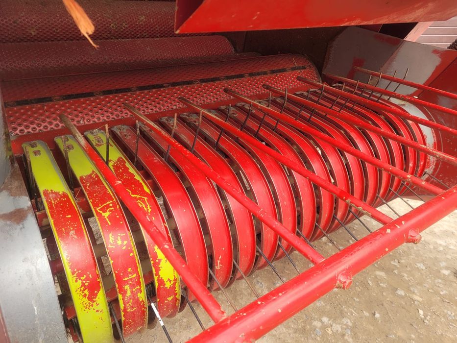 Baotiera/presa baloti rotunzi Claas Rollant 42