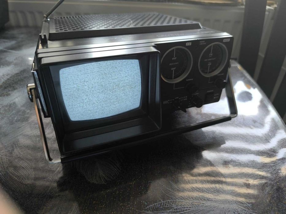 Мини черно-бял телевизор с радио - УНИКАЛНО БИЖУ