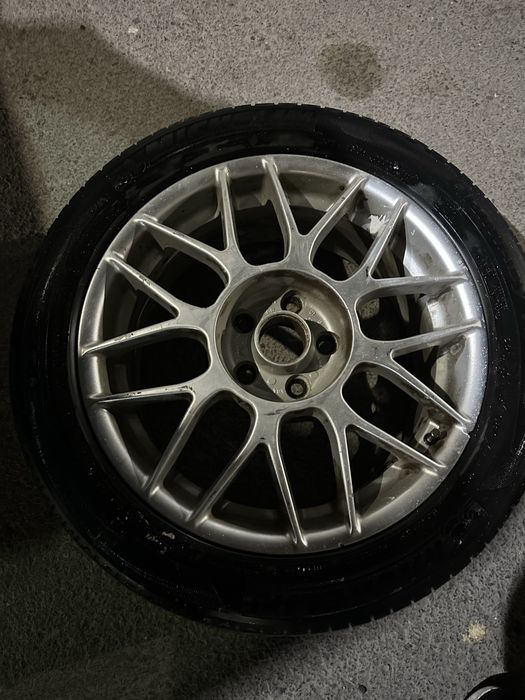 Титановые диски Audi 17R с шинами.
