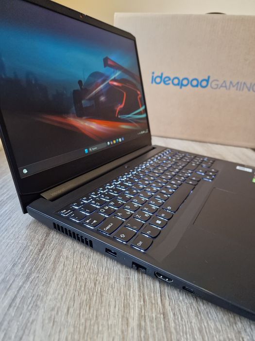 Lenovo Ideapad Gaming 3 R5 5600H/GTX 1650/16GB RAM/512GB SSD