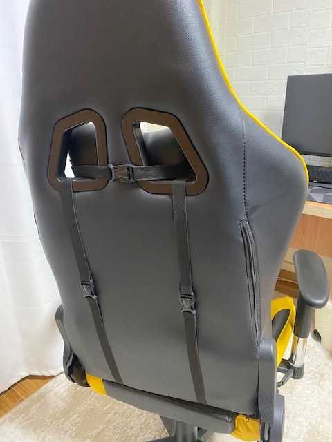 De Crăciun, la jumătate de preț - Scaun gaming Genator