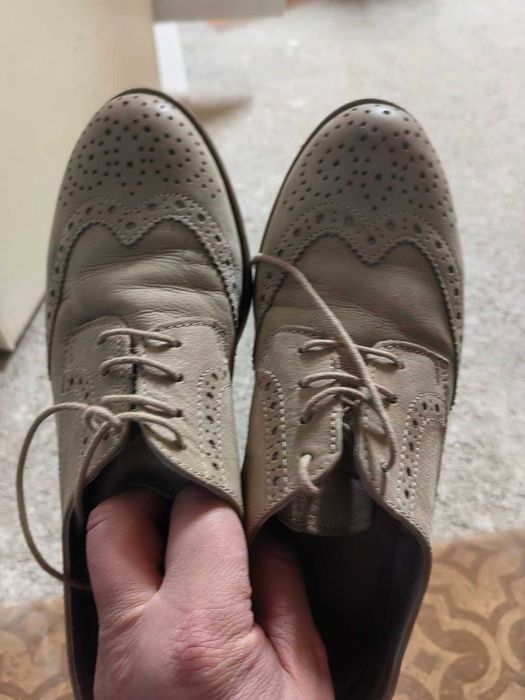 Дамски обувки номер 39