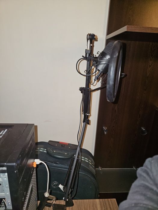 Микрофон Genesis Radium 400