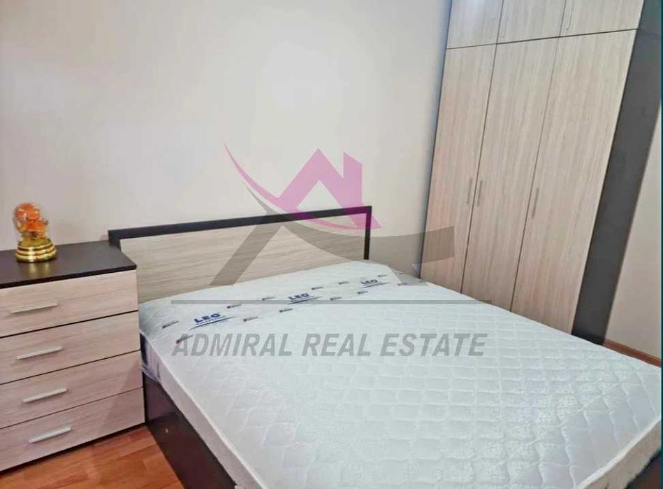 Дава се под наем Тристаен апартамент в Варна, Център - 55 кв.м за 700 € - Снимка #2