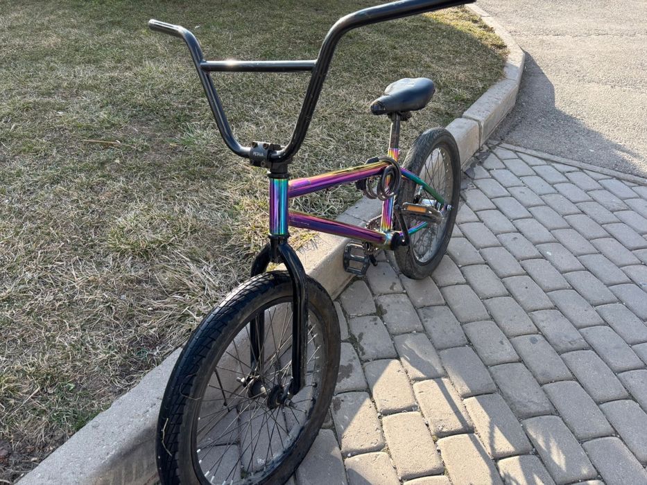 Велосипед BMX.