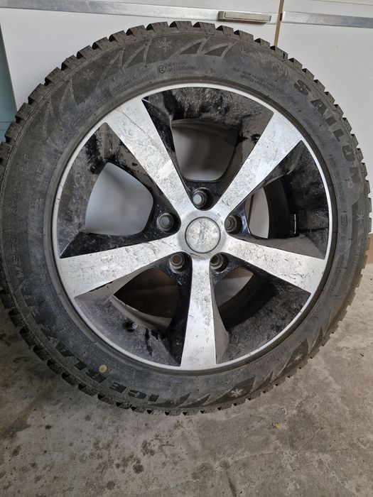 Продам титановые диски с резиной