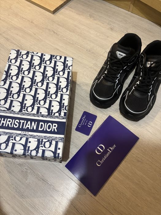 Чисто нови обувки dior b 30