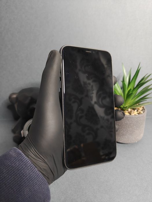 iPhone 11, 64GB Black • Perfect Funcțional! • Condiție Excelentă!