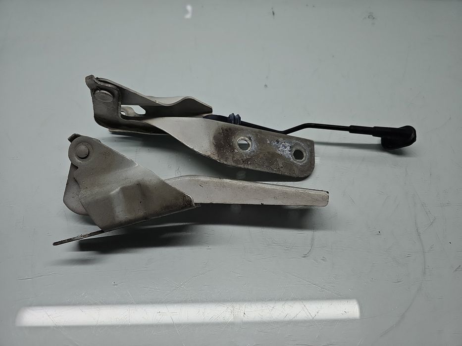 Set balamale capota Volkswagen UP [Fabr 2011-2019] 1S0823301/1S0823302