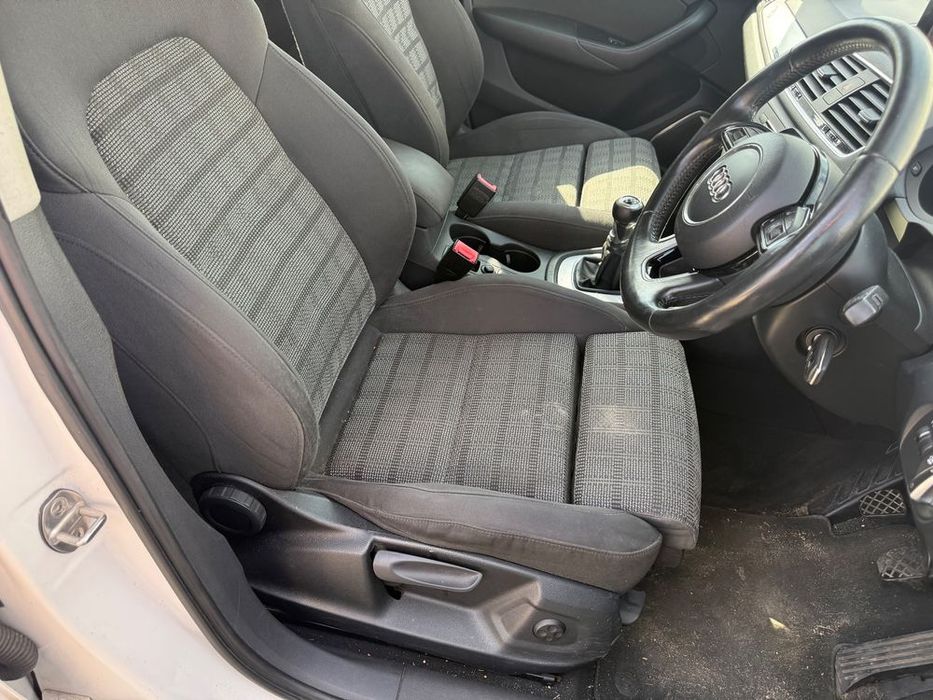 Dezmembrez Audi q3 facelift 2015 alb lb9a 2.0 tdi CUVC quattro