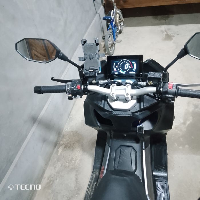 Bonvi  S MAX, 180 kuba