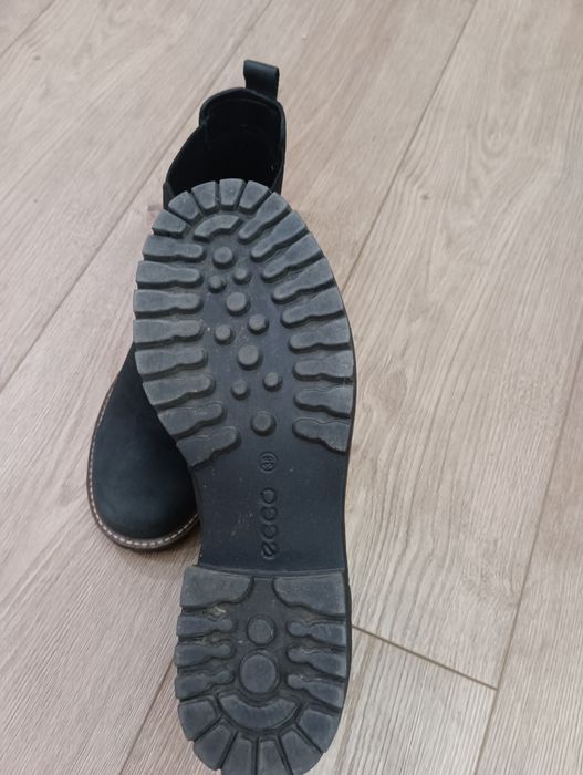Продам ботинки женские ECCO Челси  Elaine