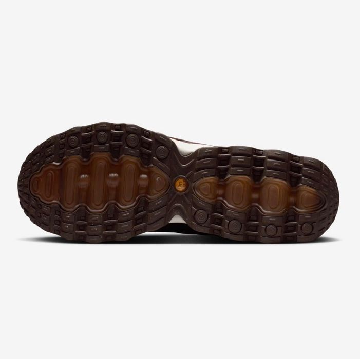 Мъжки снейкъри Nike DN8 LTR SP Baroque Brown