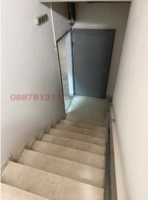 Дава под Наем ГАРАЖ - Лозенец - Зад хотел Маринела (метро Джеймс Баучер)