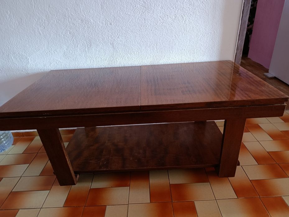 Продавам разтегателна маса