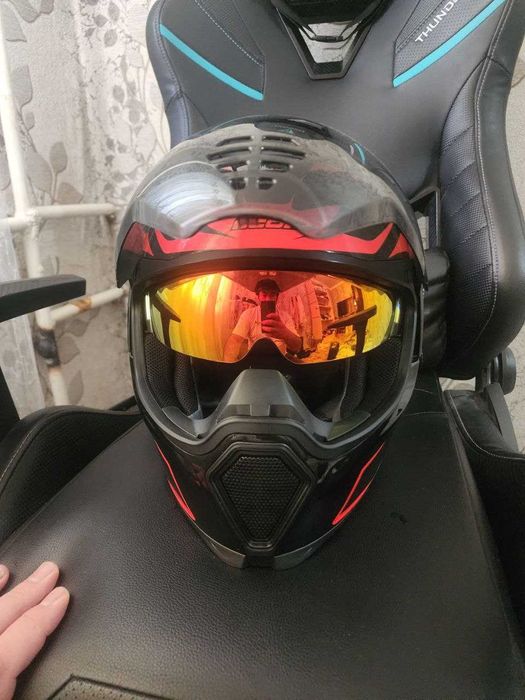 Продам шлем Icon original