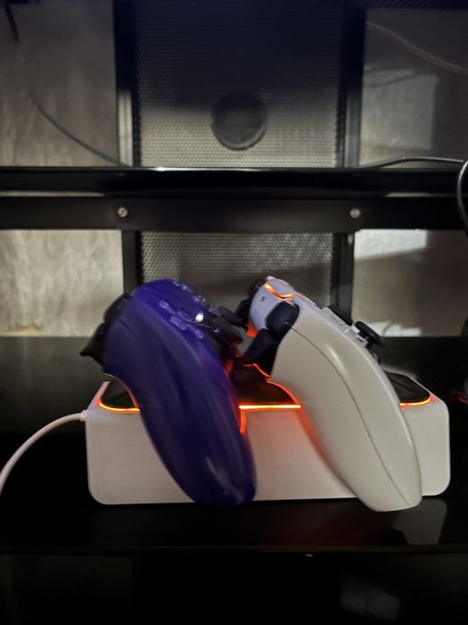 Новый пс 5 слим есть каробка