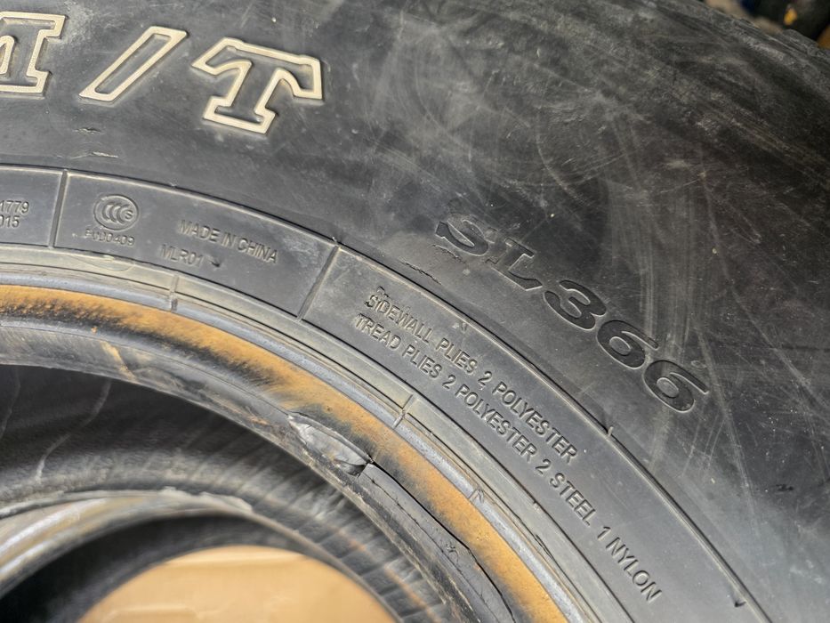 2бр Гуми All Terrain - 35х12.5х15 - Westgate