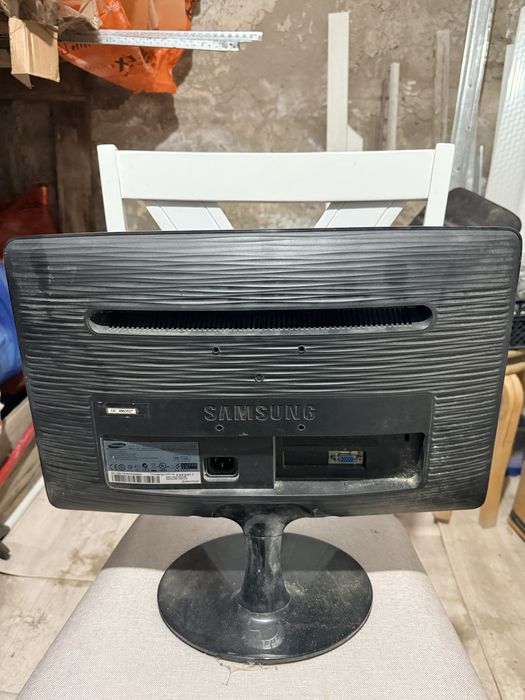 Монитор Samsung SyncMaster