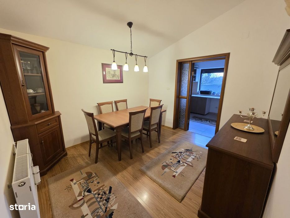 De vânzare – Jumătate de duplex, zonă Școala Gimnazială Rudolf Walther