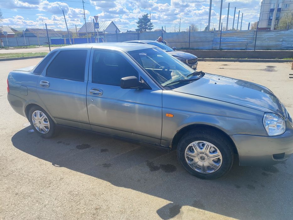 Приора продается