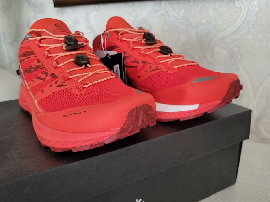 Продам  оригинальные кросовки Kailas.