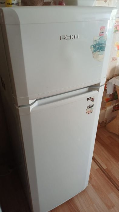 Продам холодильник Beko.