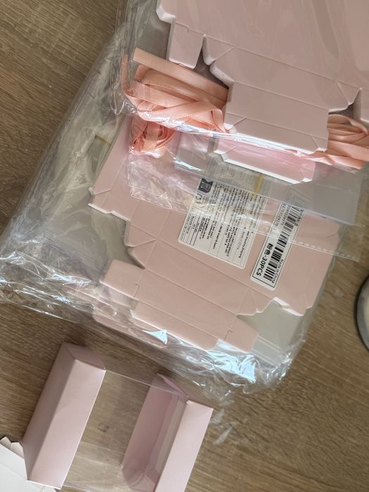 Lot cutiute cu fundite  300 bucati