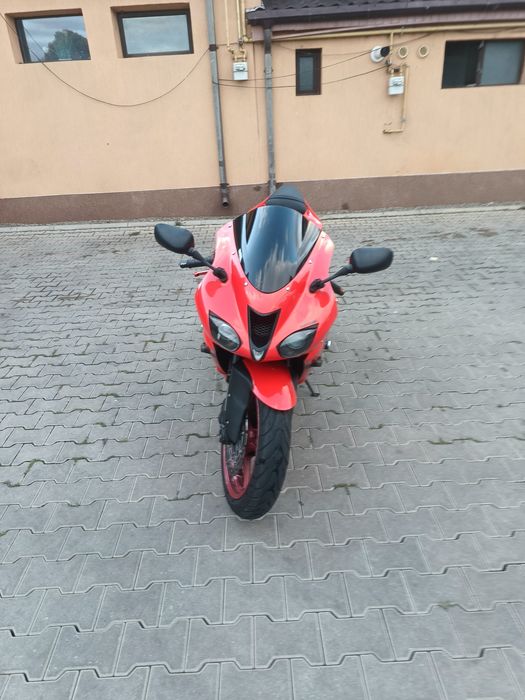 Kawasaki ninja zx6-r
