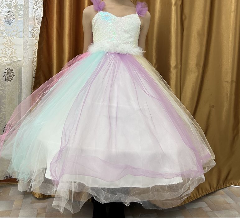 Продам платье пони