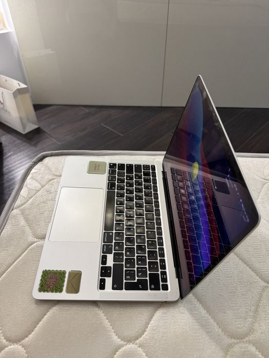 Обменяю Macbook Air (2021) M1