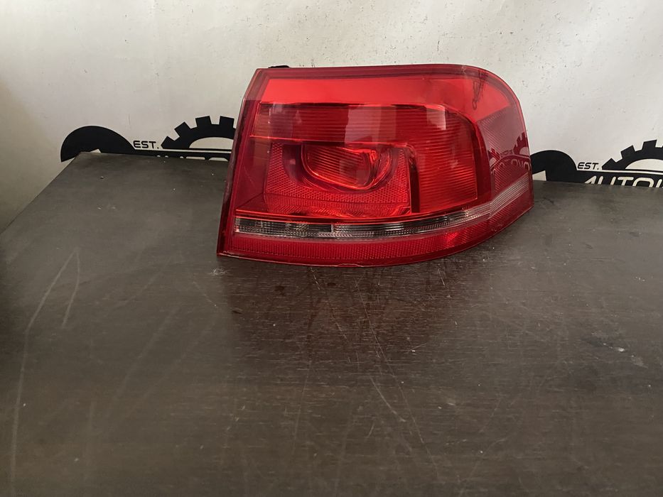 Stop dreapta pe aripa Vw Passat B7 Variant Break