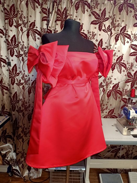 Швея, пошив одежды на заказ