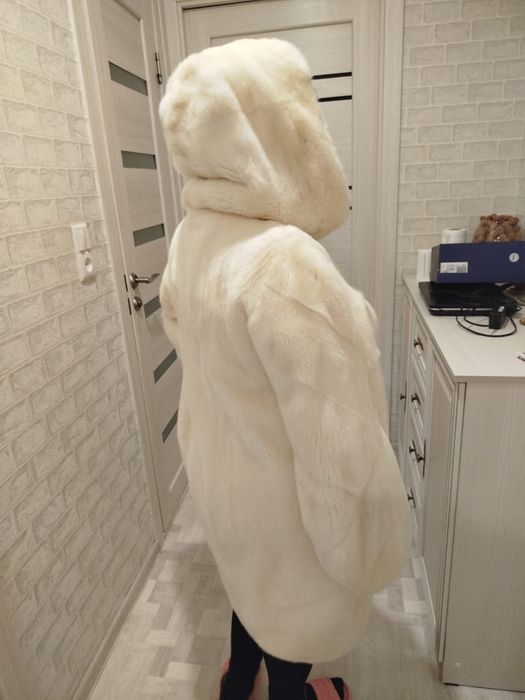 Канадская норка белая