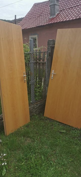 Vand 6 usi interior fara toc