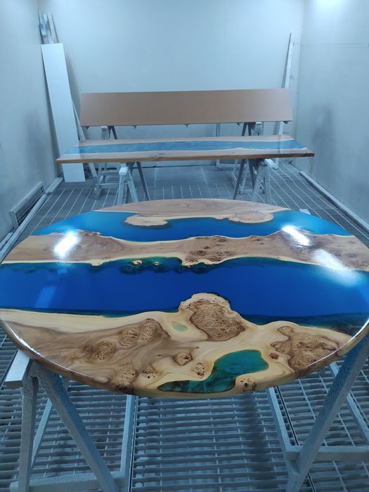 Столы слэбы, стол река