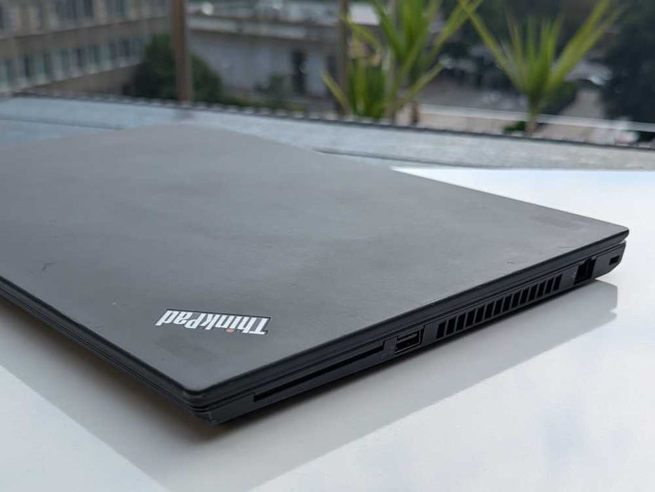 Лаптоп Lenovo ThinkPad P14s Gen2 i7-1165G7 2.8Ghz 48GB RAM 512GB SSD 14" Nvidia T500 eSIM