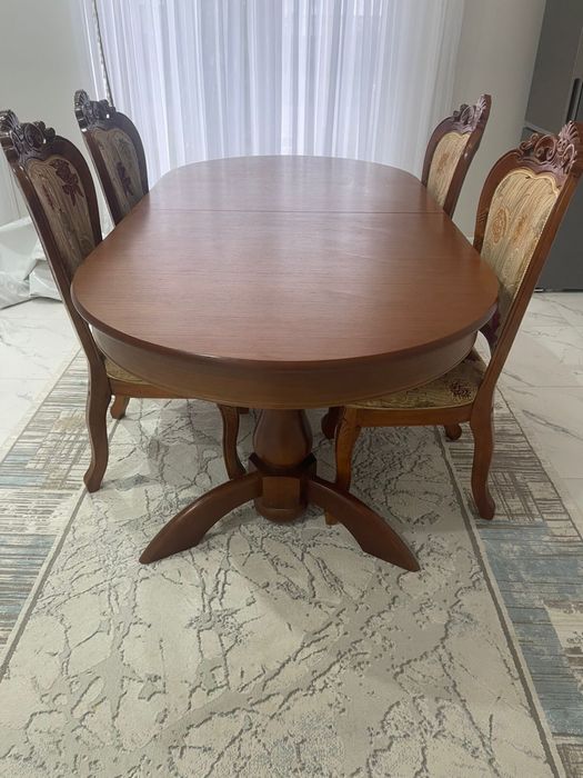 Продам стол в отличном состоянии