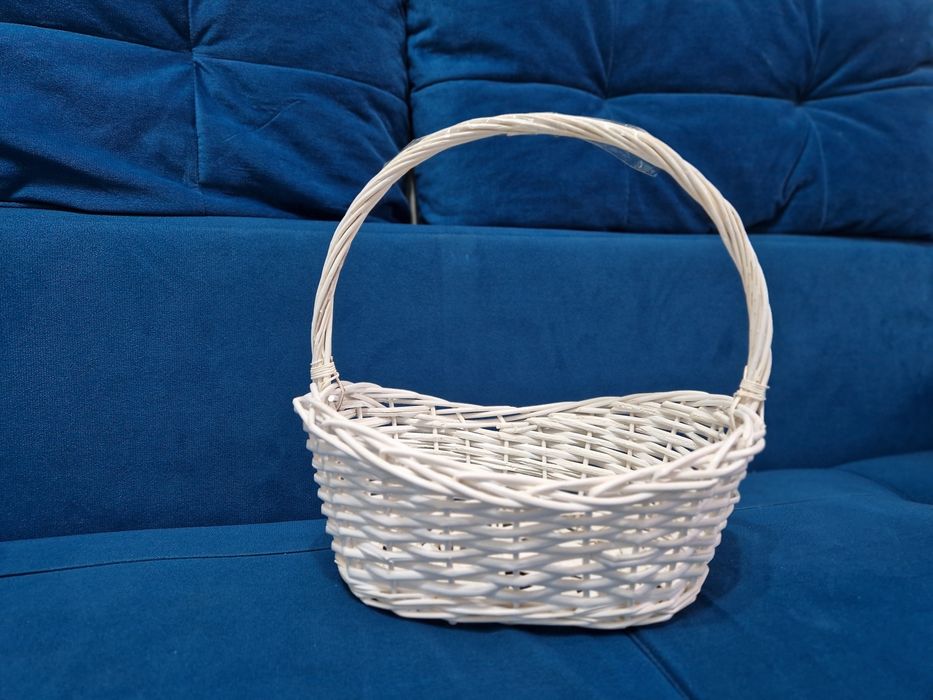 Продам срочно новую корзинку