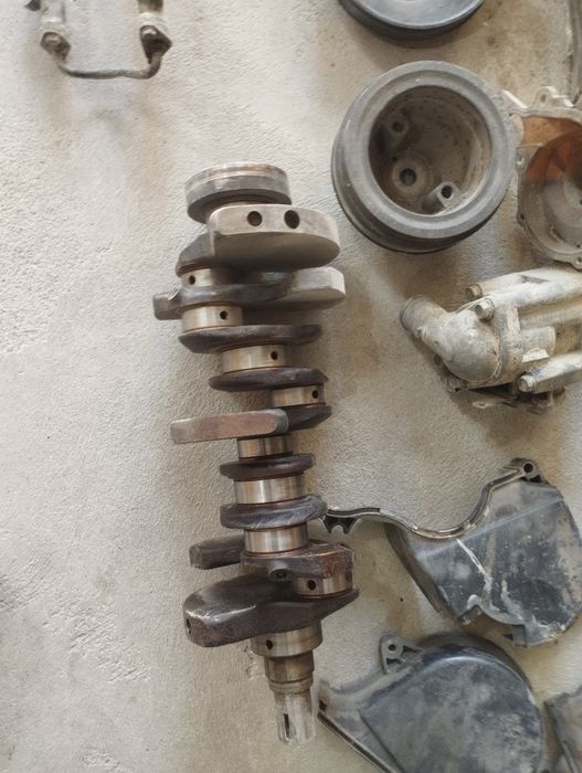 Продам запчасти mitsubishi montero
