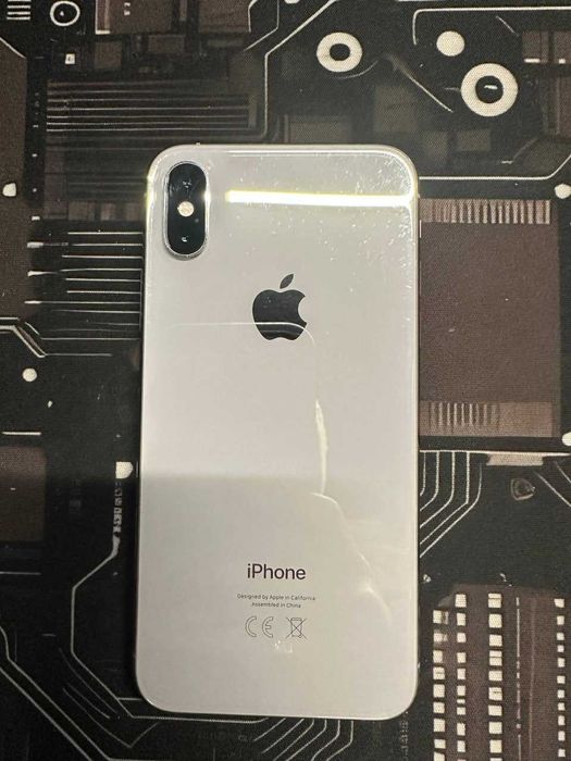 iPhone XS 64 GB – нова батерия, отлично състояние
