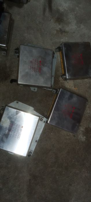 Ауди 2.6 компьютера. блоки управления.