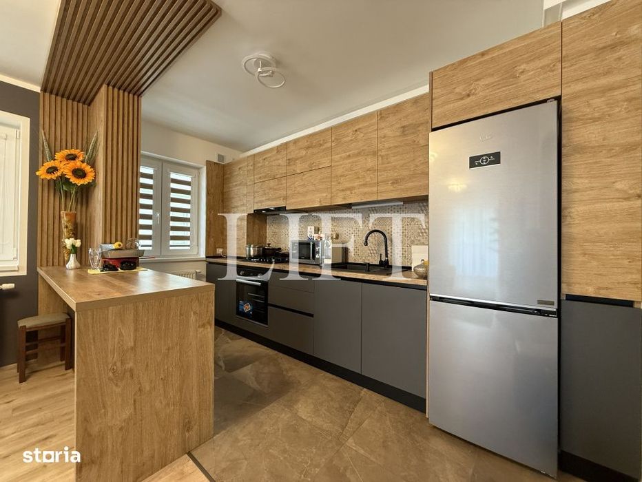 Apartament de 2 camere, decomandat, 54mp, Zona Tractorul