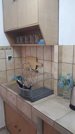 Дава се под наем Тристаен апартамент в Бургас, Възраждане - 70 кв.м за 102 € - Снимка #2