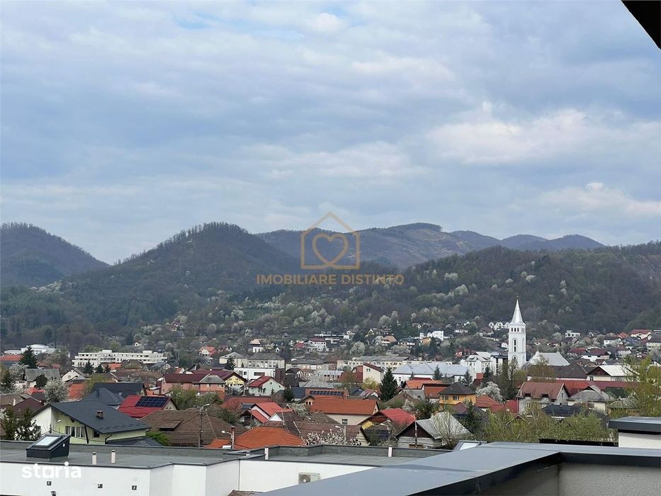 Apartament 3 camere si terasa de 35 mp