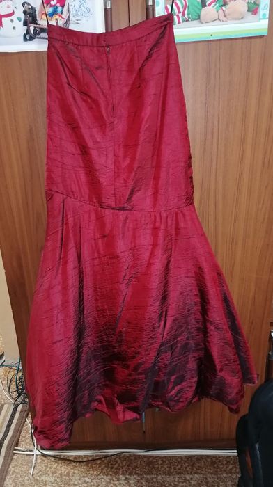 Абитуриентски рокли