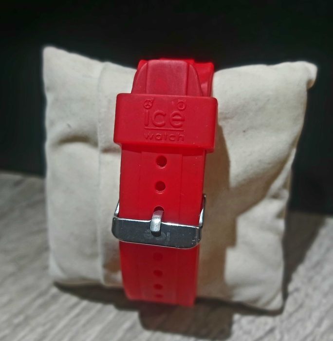 Ceas ICE Watch - Vibrant, Roșu & Alb (Perfect Funcțional)