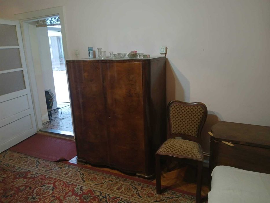 Set mobila veche din lemn masiv